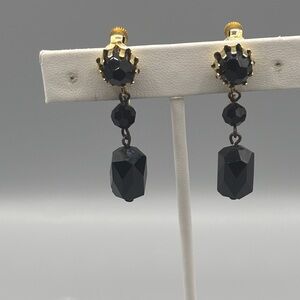 Jewelcraft Black Drop Earrings JP359 2/$20
